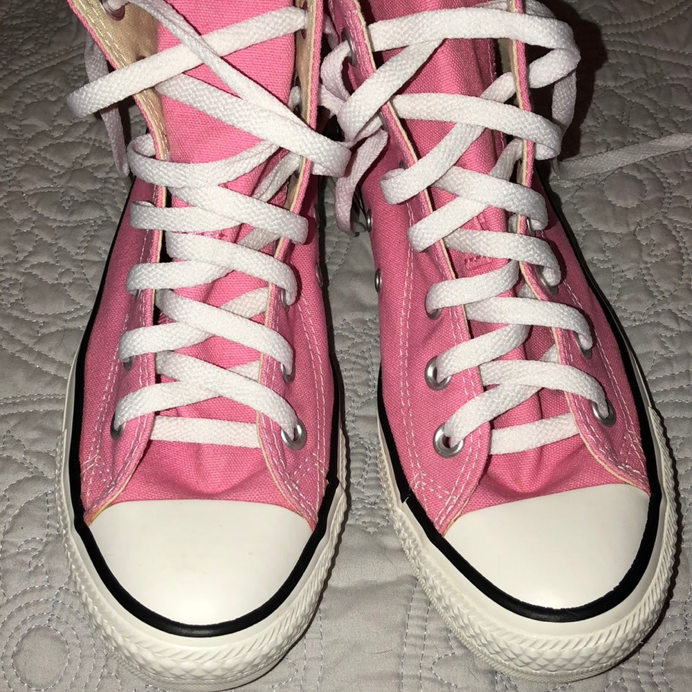 New Pink Converse